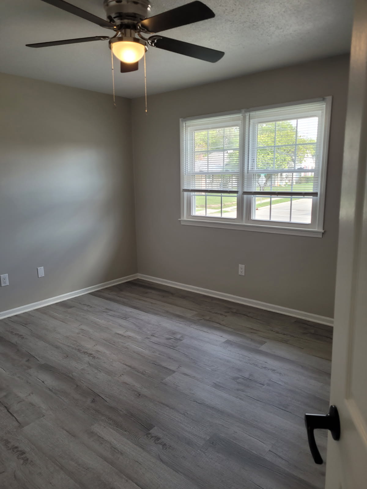 139 Washington St Apt 5 Rehab pics oct 2025 5.jpg